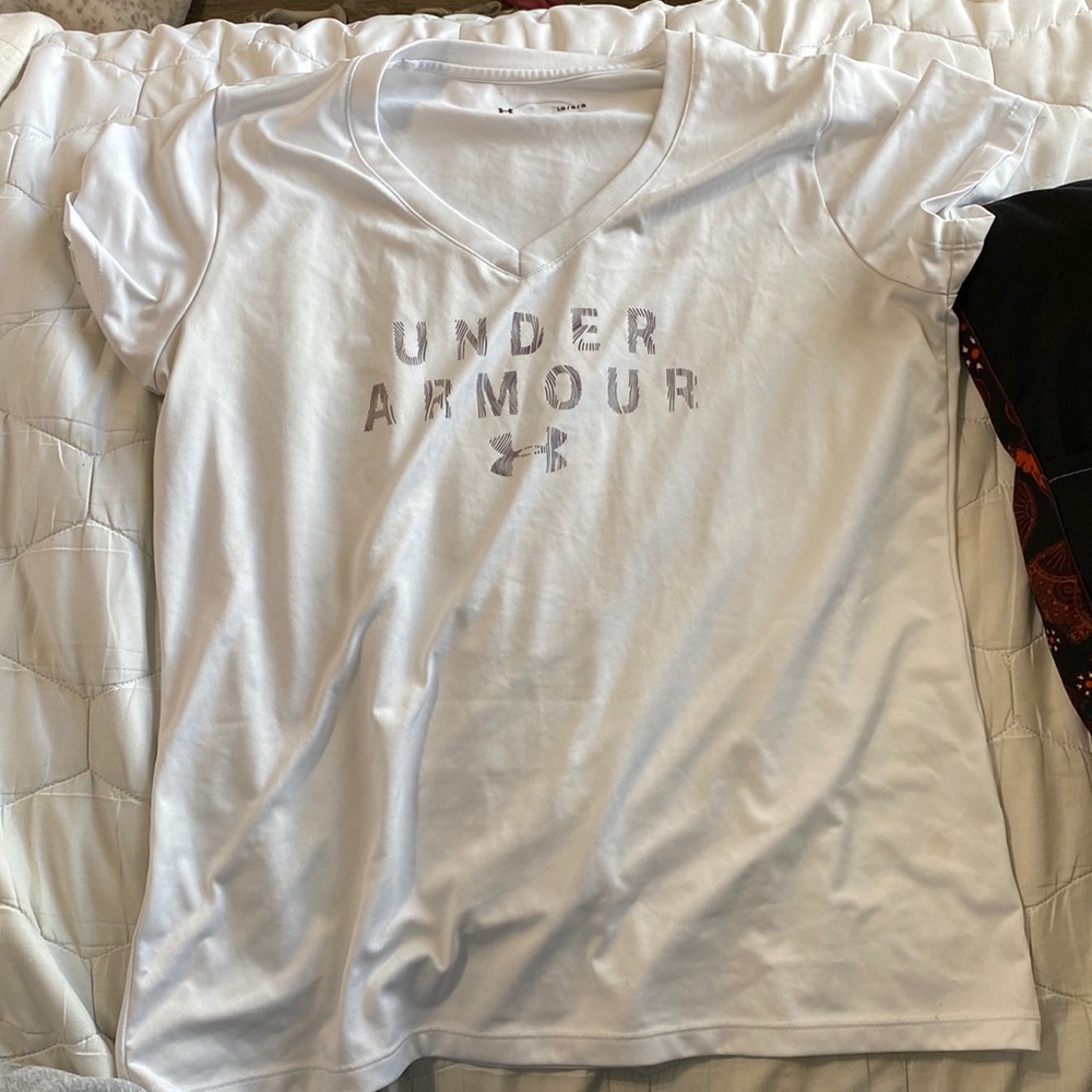 Breathable white under armor v neck